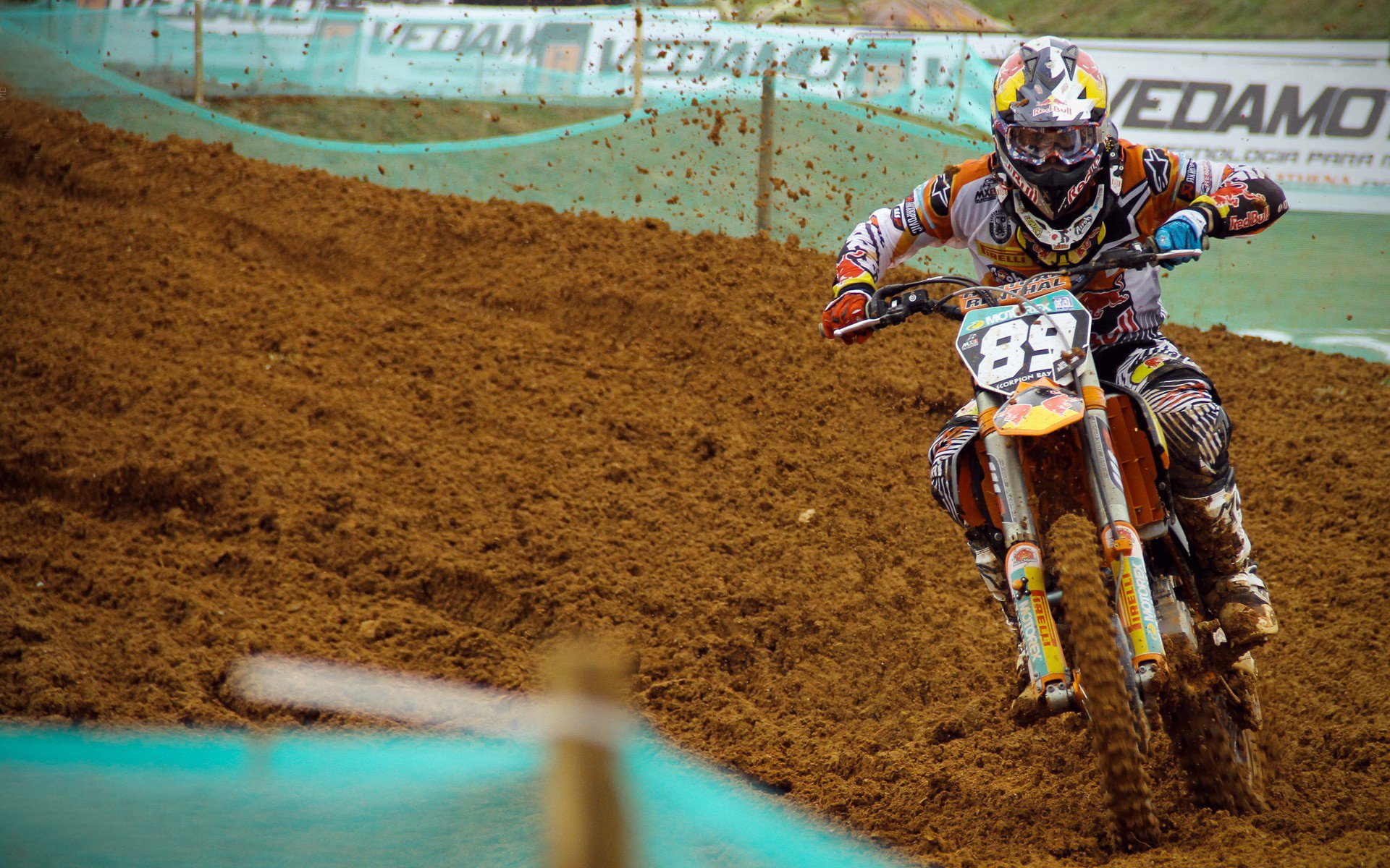 开云体育移动版-纪录成为新起点，姆巴佩的极限狂飙与巴萨的绝境重生